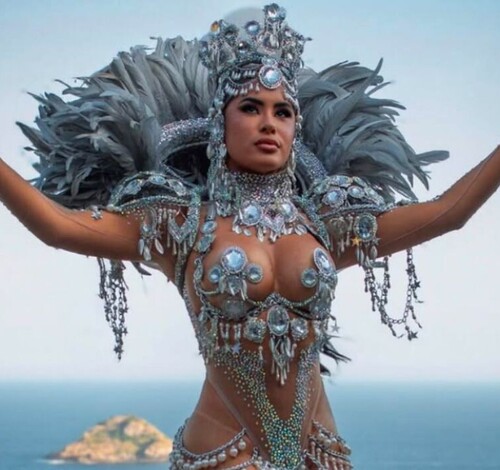 Digna de rainha de bateria: Isabelle Nogueira investe pesado em fantasias