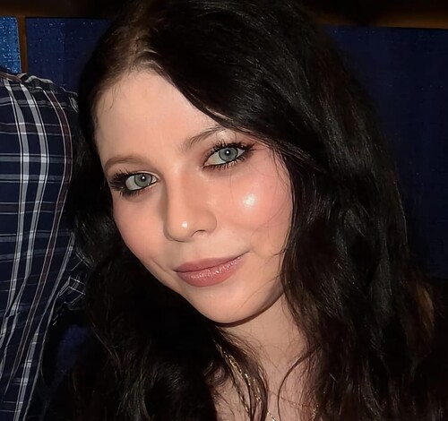 Morre aos 39 anos, Michelle Trachtenberg, atriz de Gossip Girl e Buffy