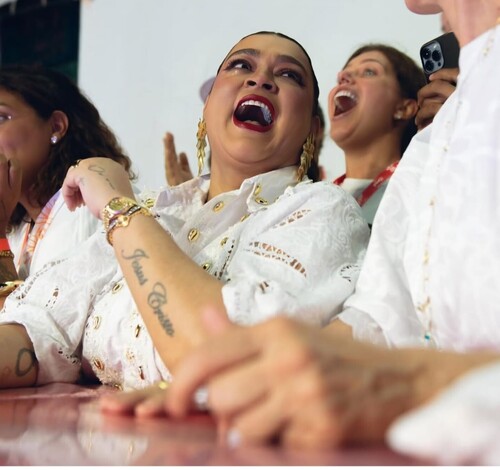 Preta Gil chora emocionada no Carnaval de Salvador