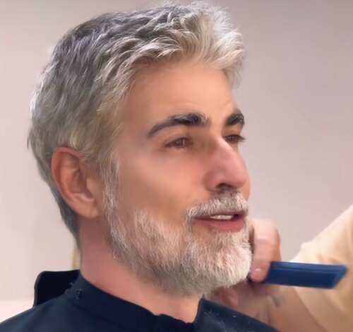 Reynaldo Gianecchini muda o visual e agrada internautas