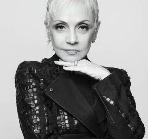 Cininha de Paula cai em golpe, perde R$36 mil e processa empresa de vendas online