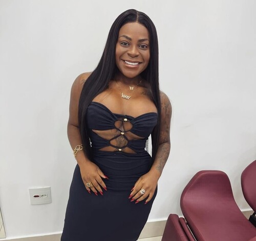 Jojo Todynho surge mandando recado para internautas