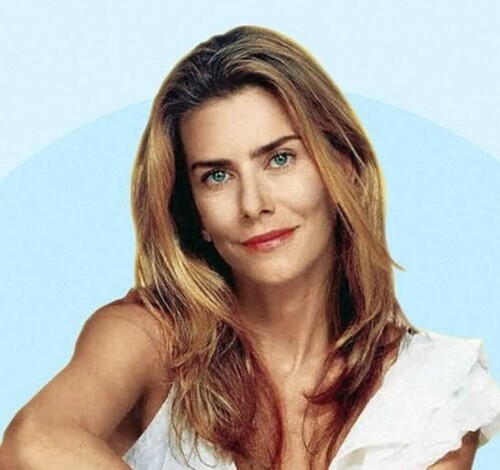 Maitê Proença surge na web apelando para fisioterapia