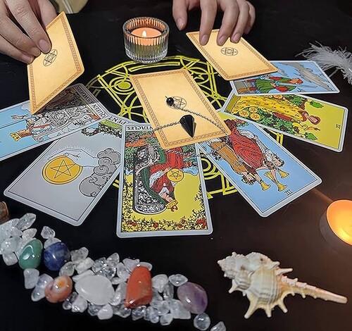 Tudo sobre o tarô: curiosidades, previsões e o elo com a fé