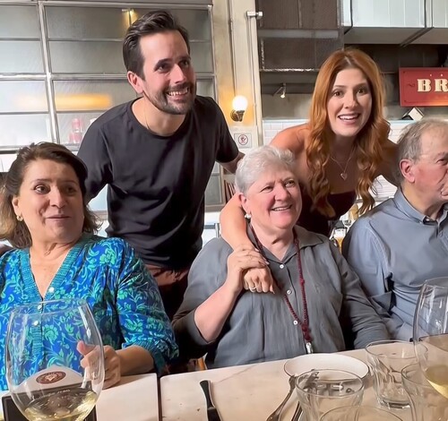 Dani Calabresa mostra momento em que revelou para a família que estava grávida