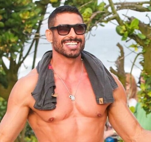 Em centro de polêmica com Bella Campos, Cauã Reymond pede indenização de 50 mil reais em processo