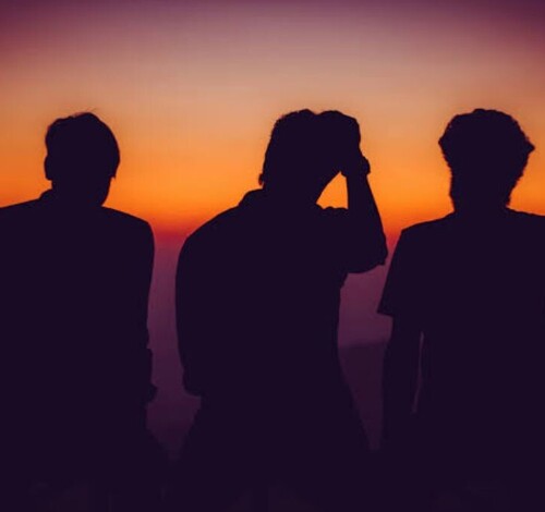 Casal “evoluído” faz a linha moderna, mas amante é recebido em festinha no lar doce lar