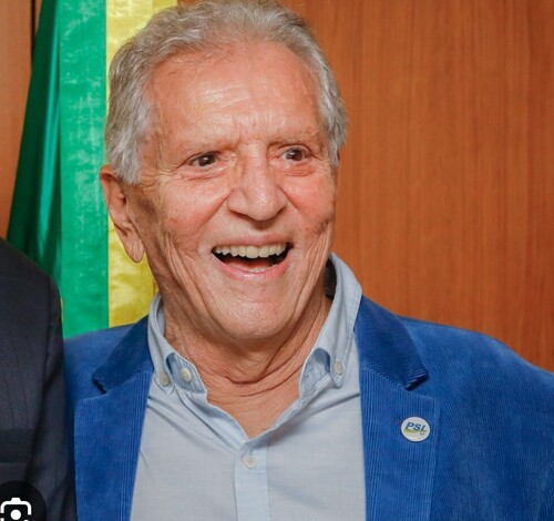 Homenagem a Carlos Alberto de Nóbrega no Domingão emociona ao reunir os 7 filhos do apresentador no palco