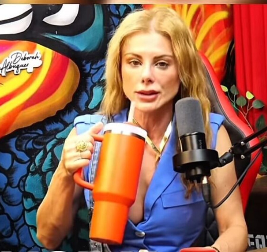 Deborah Albuquerque explode contra Gretchen: “A cara da derrota, a cara da desgraça!”