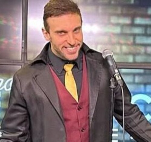 Léo Lins é condenado a mais de 8 anos de prisão e multa de R$ 1,3 milhão por piadas discriminatórias