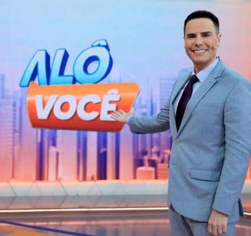 “Alô, Você!” é sucesso no SBT e marca retorno triunfal de Luiz Bacci às manhãs da TV