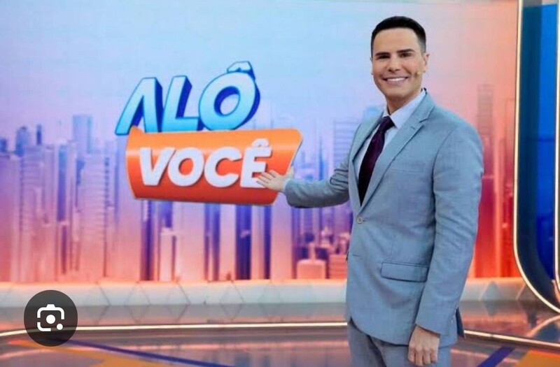 “Alô, Você!” é sucesso no SBT e marca retorno triunfal de Luiz Bacci às manhãs da TV