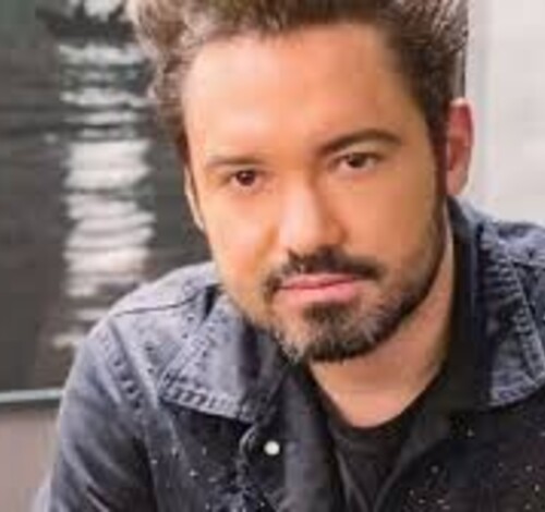 Ex-namorada surge em aniversário na casa de Fernando Zor e confunde seguidores