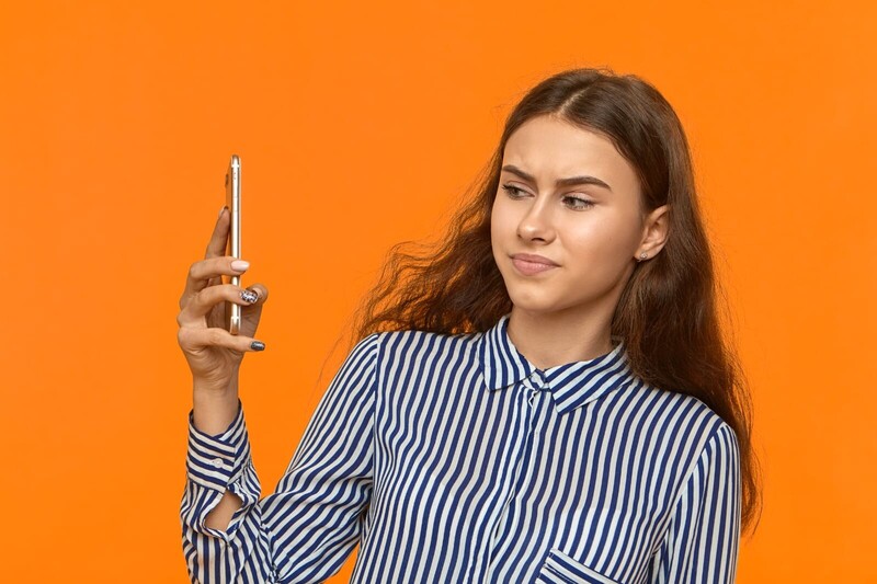 Jovens não gostam mais de atender chamadas telefônicas