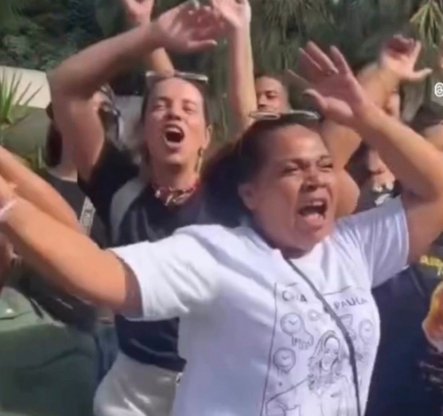 Fãs de Ana Paula Renault dominam a porta da Globo e transformam final do BBB 26 em espetáculo à parte